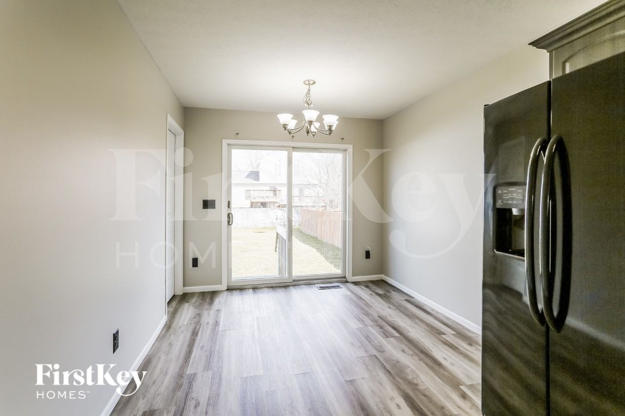 5802 Wellbrid Dr - Photo 5 of 16