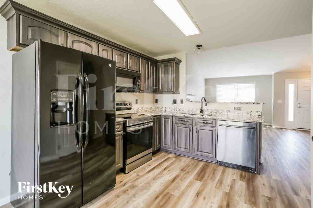 5802 Wellbrid Dr - Photo 6 of 16