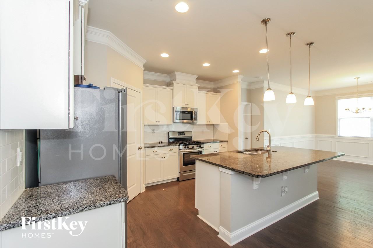 2408 Seagull Dr - Photo 7 of 15