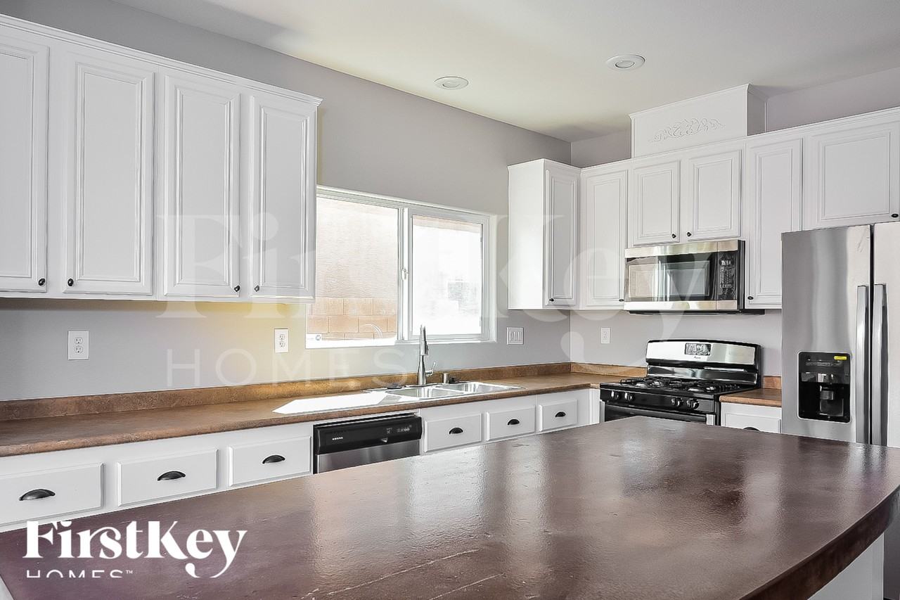 6694 Wood Thrush Pl - Photo 6 of 15