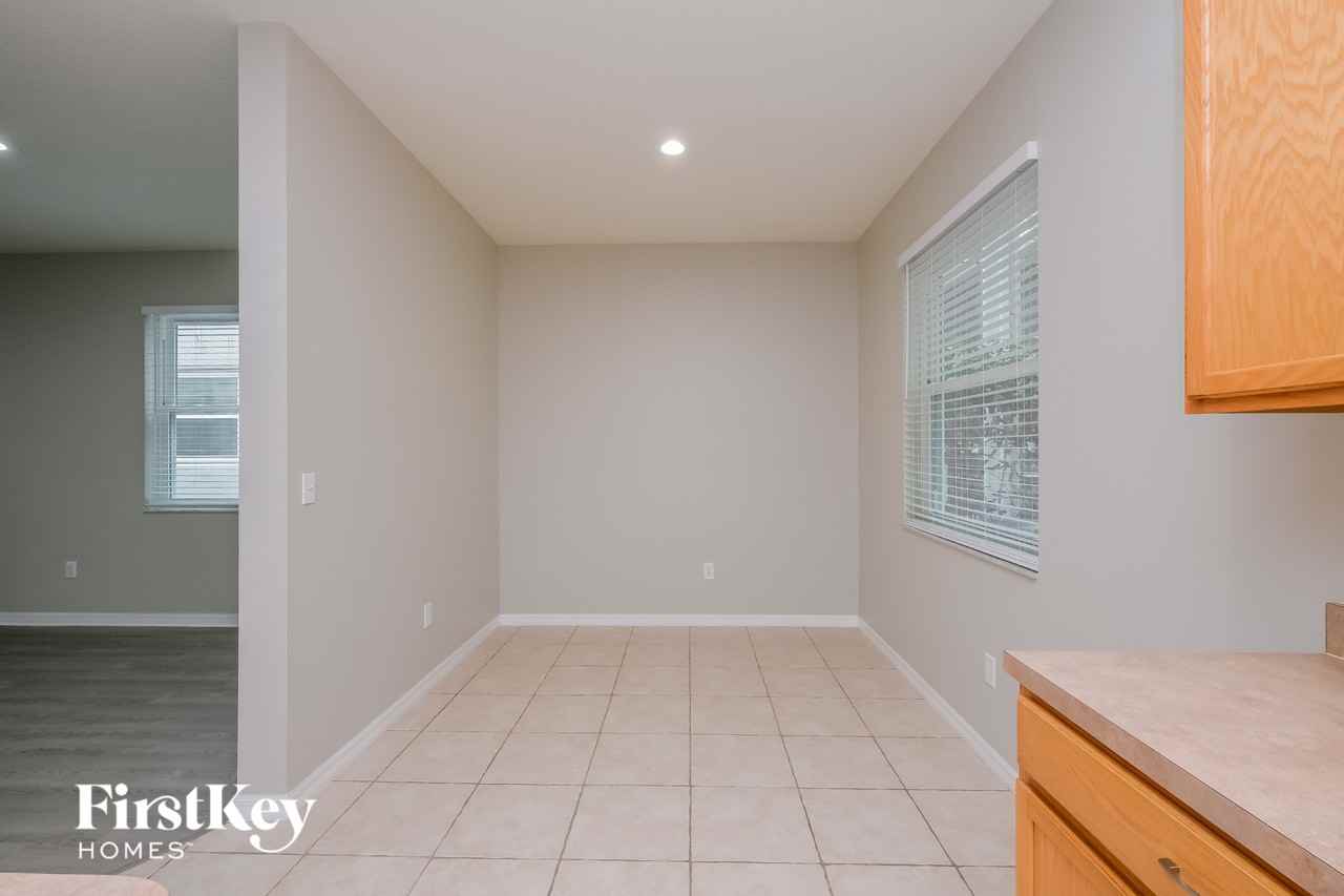 11108 Creek Haven Dr - Photo 4 of 15