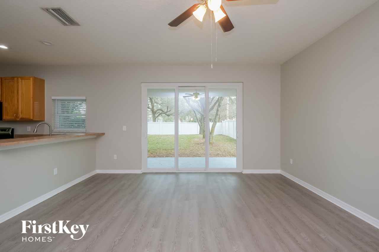 11108 Creek Haven Dr - Photo 5 of 15