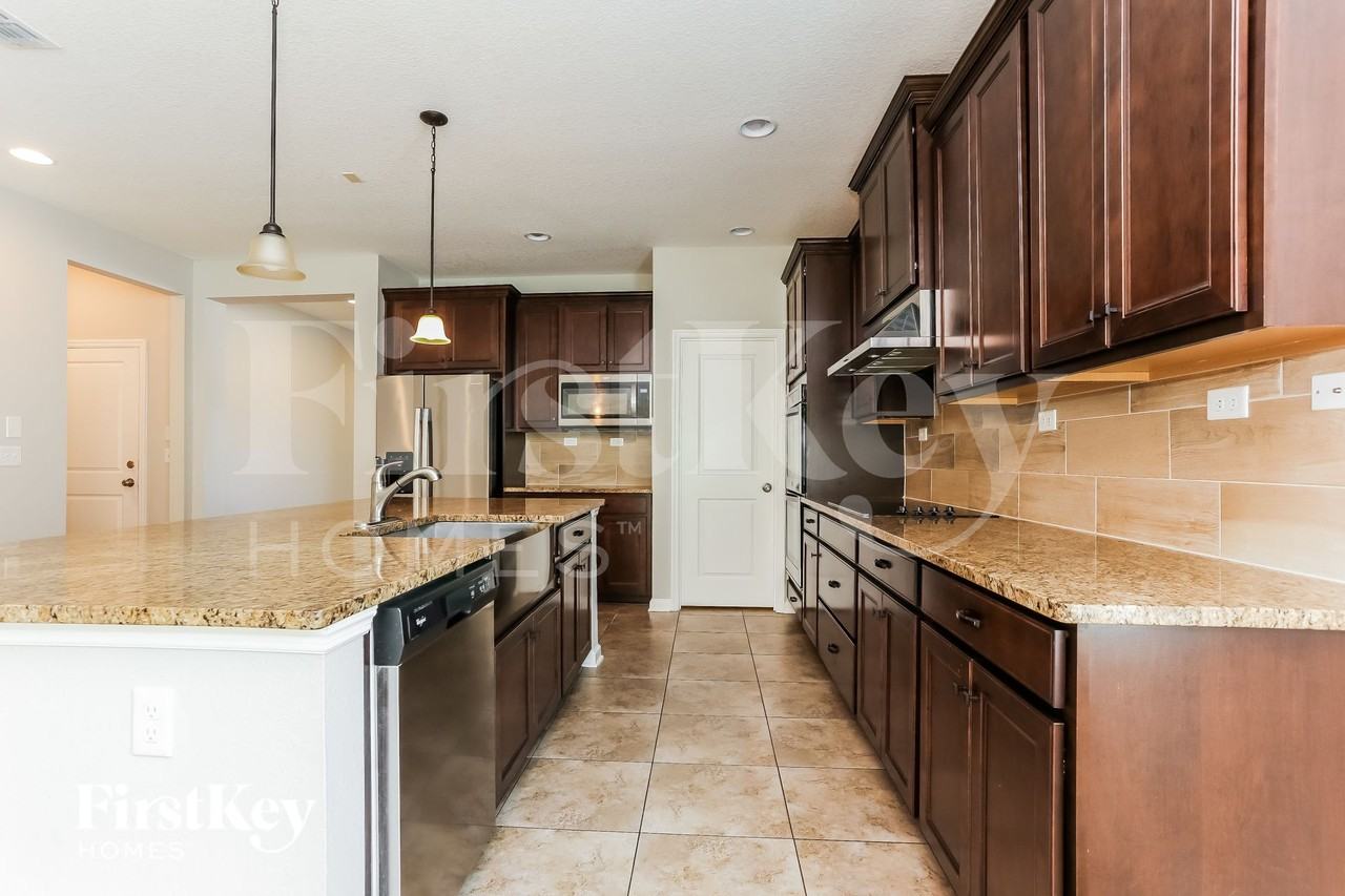 1254 Royal Dornoch Dr - Photo 7 of 16