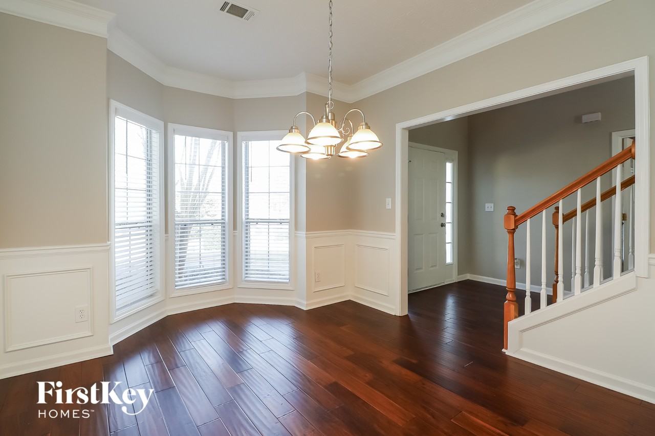 107 Sweetbriar Walk - Photo 5 of 15