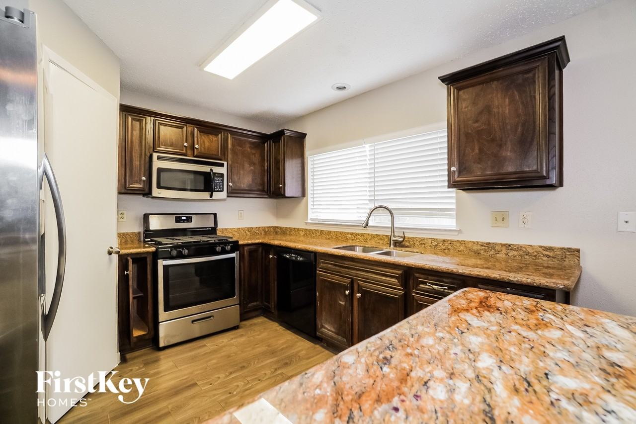 12234 Yearling Dr - Photo 6 of 15