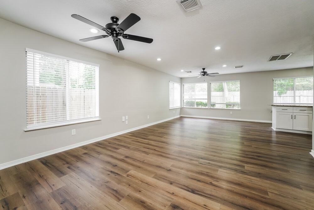 22023 Soft Pines Ct - Photo 5 of 17