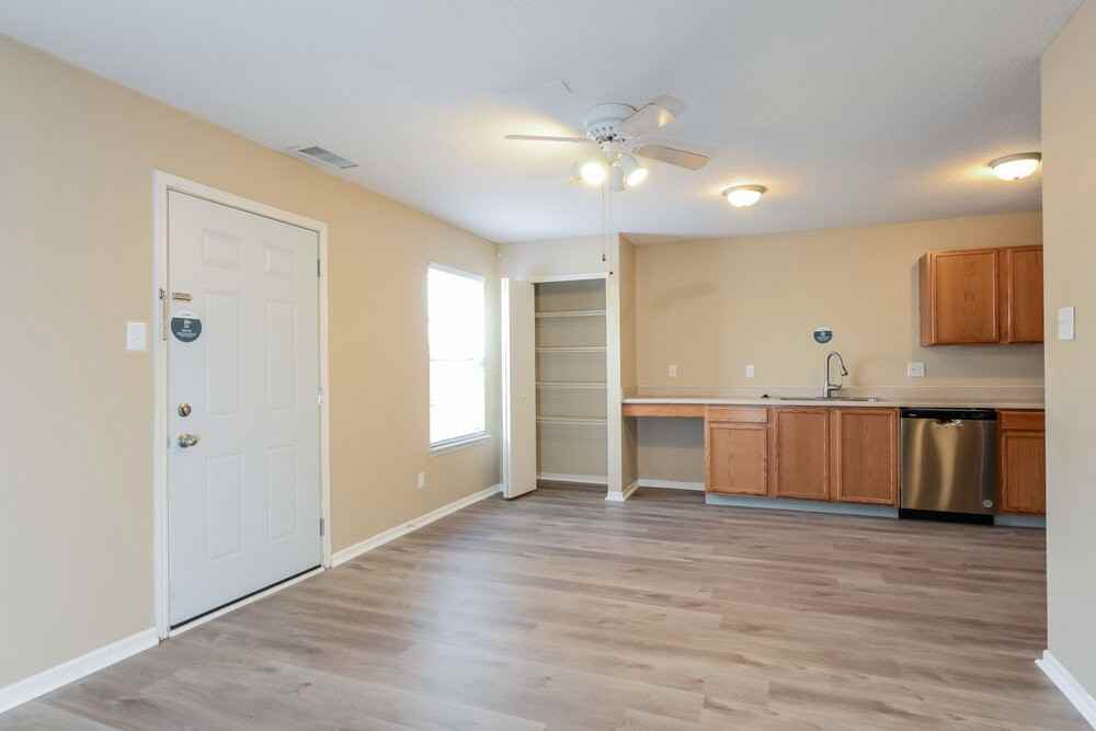 2371 Summerwood Ln - Photo 6 of 17