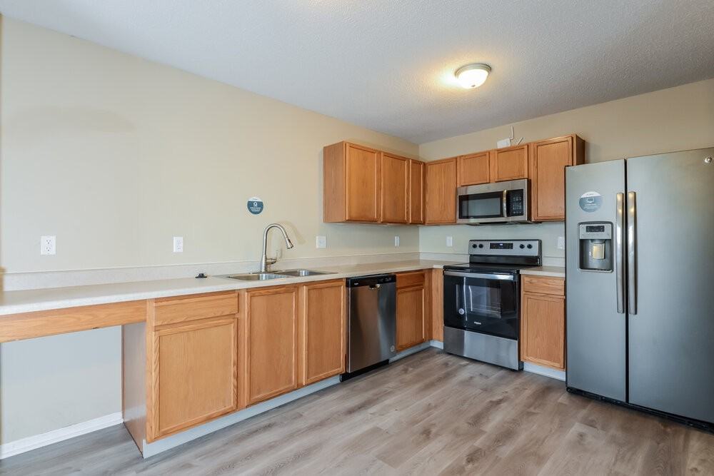 2371 Summerwood Ln - Photo 7 of 17