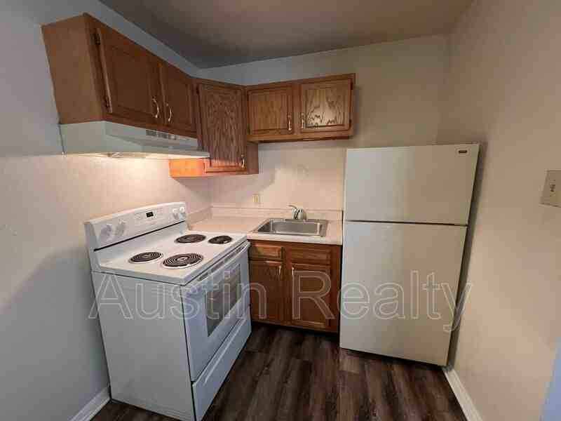 3704 Greenwood Blvd #29 - Photo 2 of 7