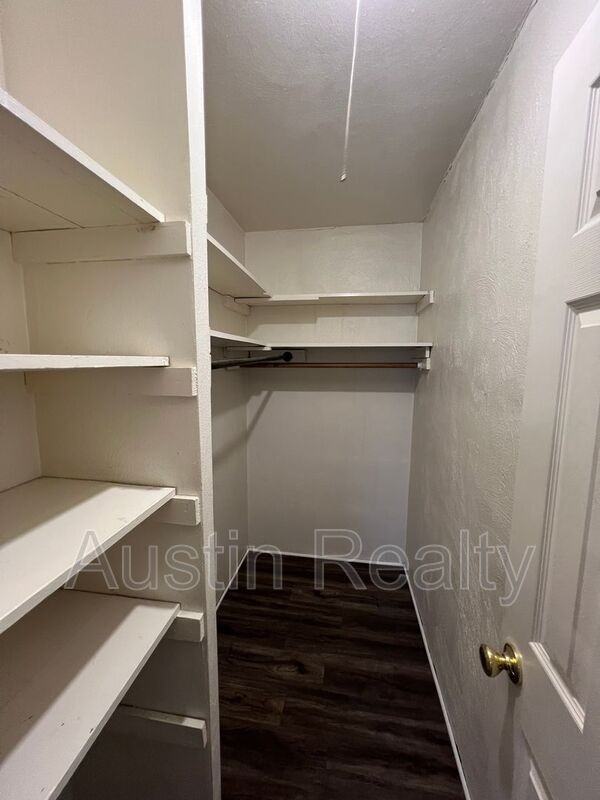 3704 Greenwood Blvd #29 - Photo 6 of 7