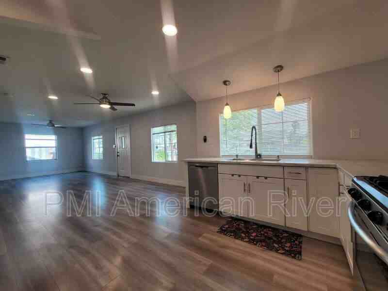 5400 Del Norte Blvd - Photo 6 of 18