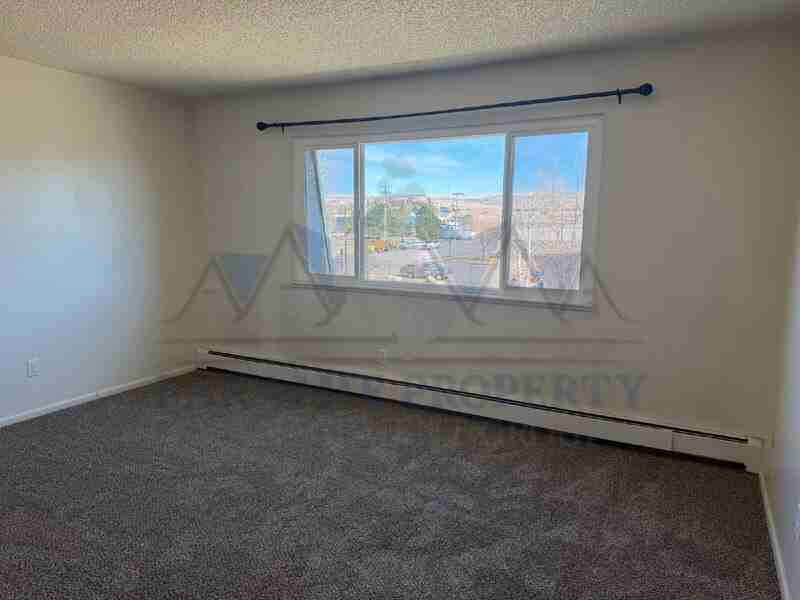 2310 E Garfield St #C7 - Photo 6 of 14