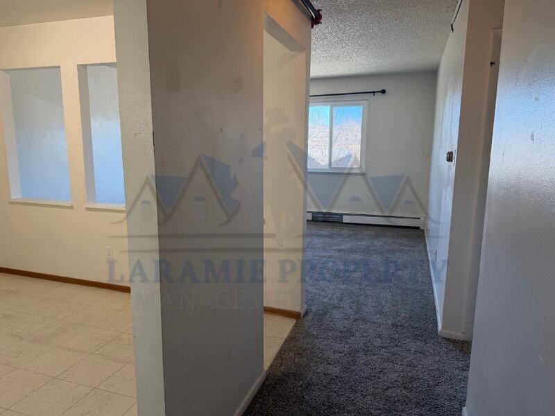 2310 E Garfield St #C7 - Photo 2 of 14