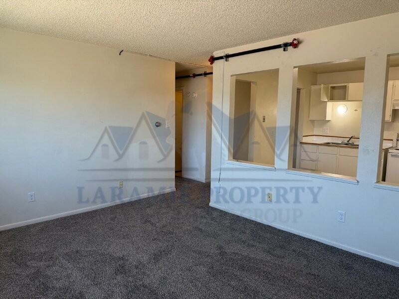 2310 E Garfield St #C7 - Photo 7 of 14