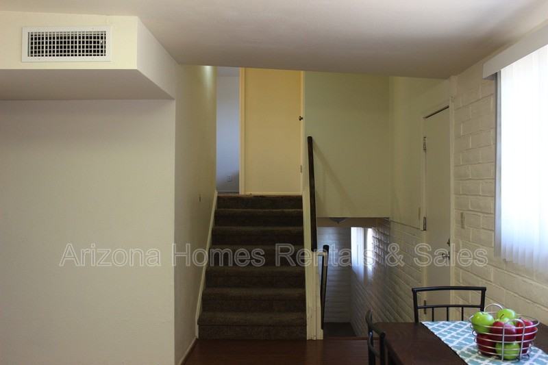 8240 E 18th St - Photo 5 of 7