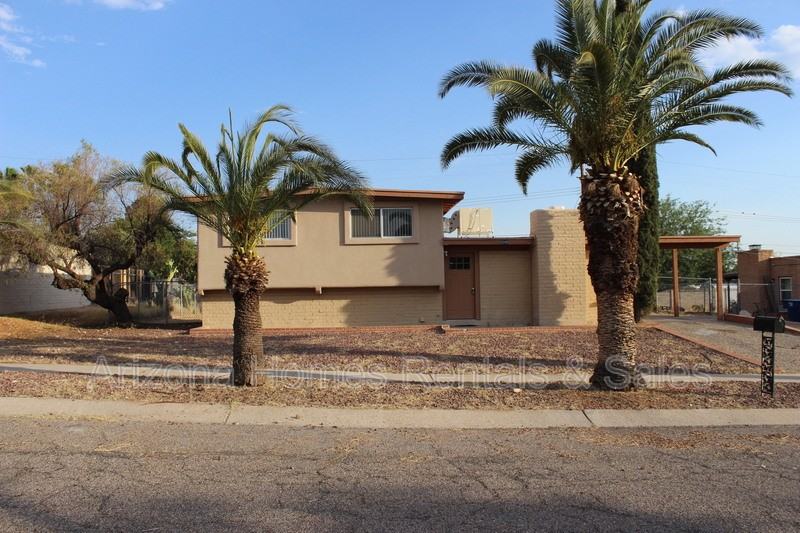 8240 E 18th St - Photo 7 of 7