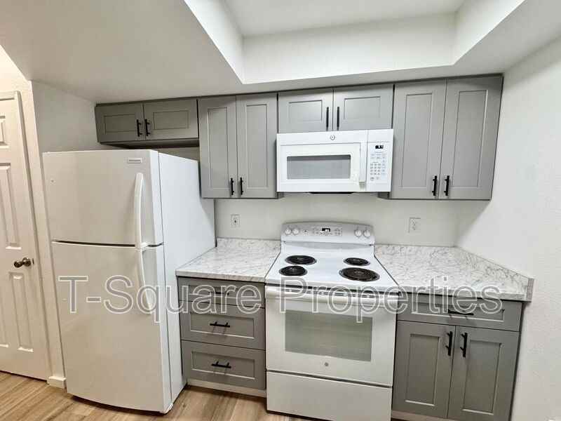 225 164th St Se #203 - Photo 2 of 22