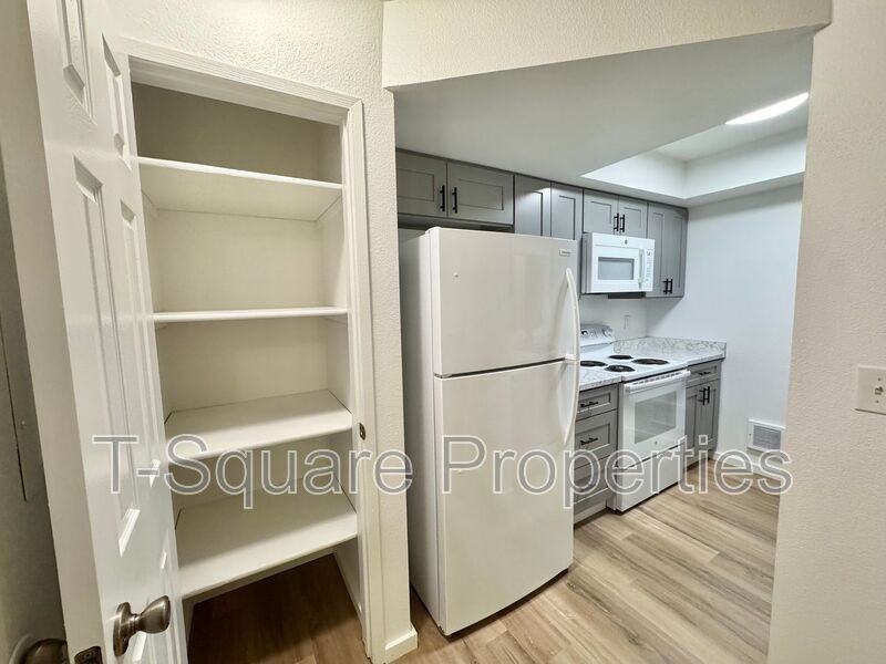 225 164th St Se #203 - Photo 4 of 22