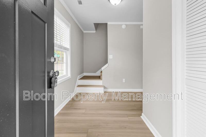 974 Governors Rd - Photo 5 of 34