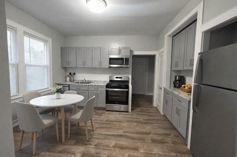 100 Grand Ave #1L - Photo 2 of 12