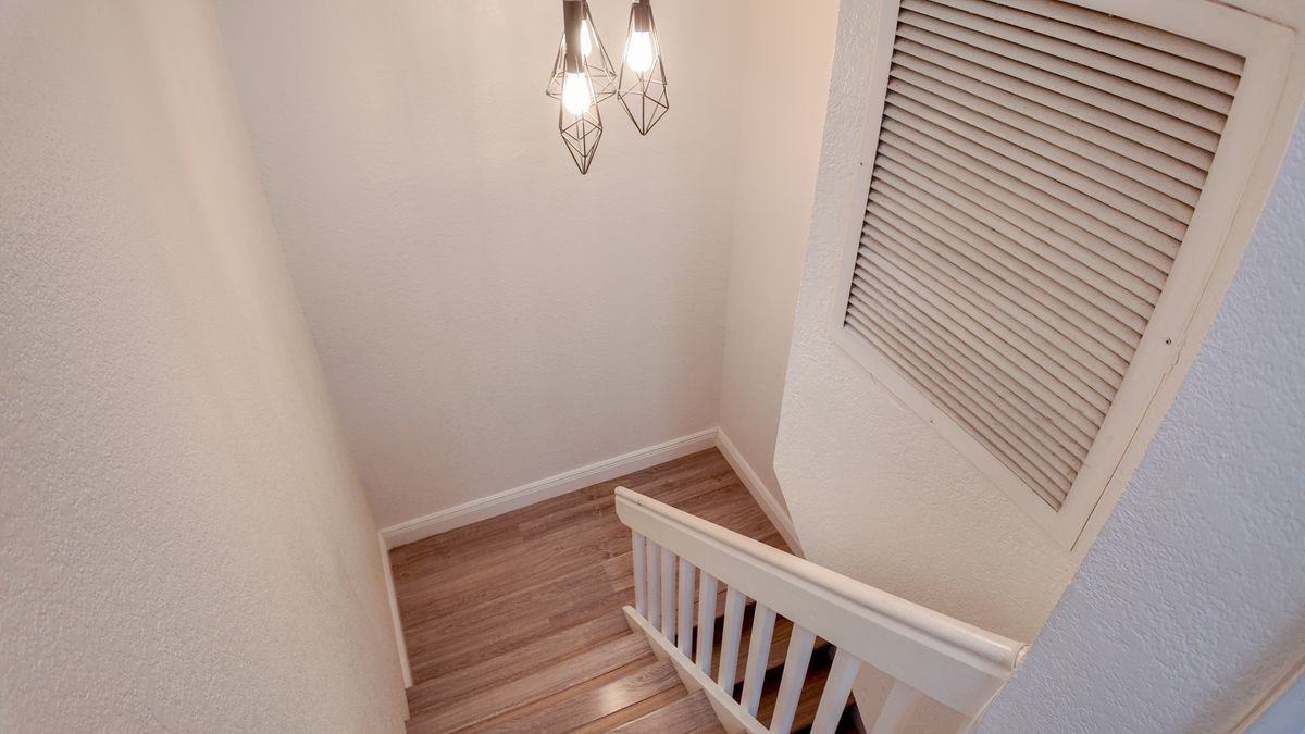 8050 Severn Dr - Photo 7 of 19