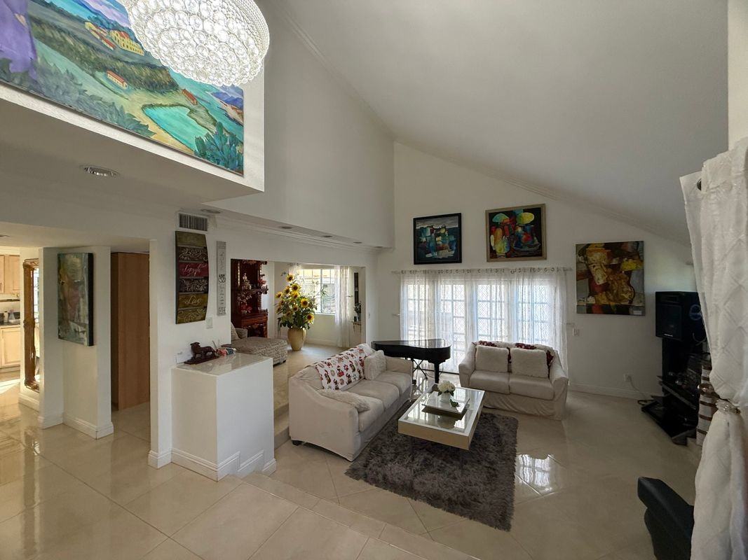 10302 Parkview Ave - Photo 3 of 16