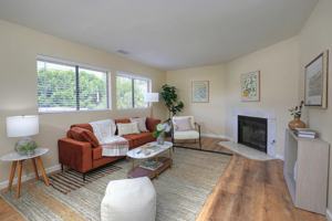 featured image of 1815 Bath St #4