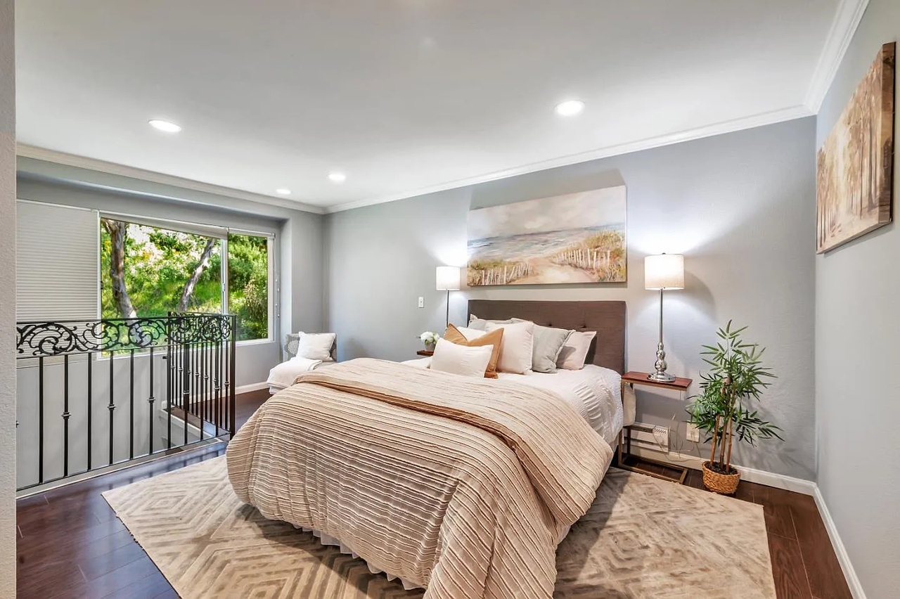 355 Half Moon Ln #9 - Photo 7 of 9