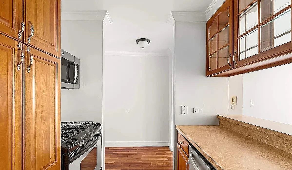 2 S End Ave - Photo 4 of 7