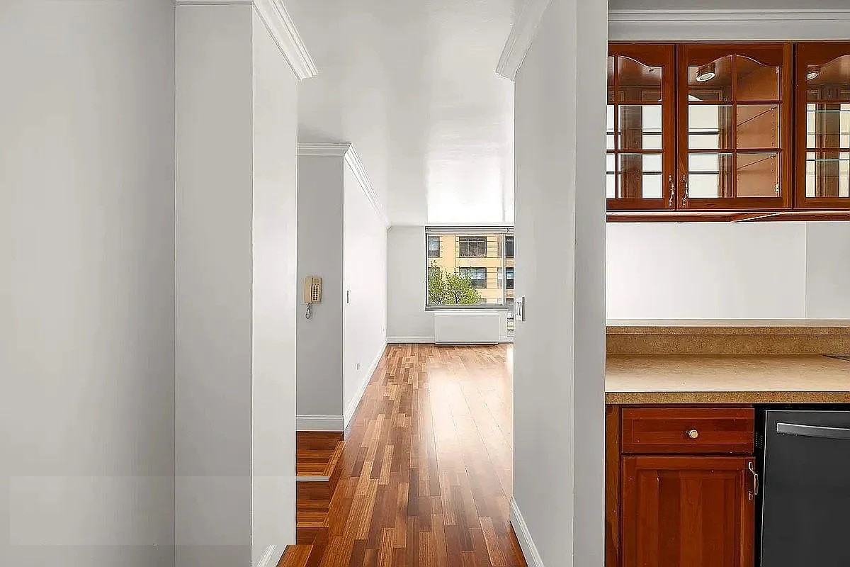 2 S End Ave - Photo 5 of 7