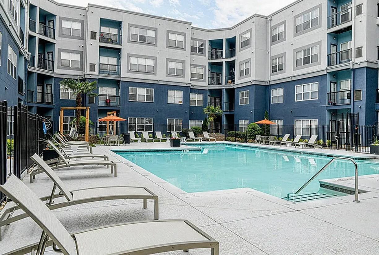 371 Northside Dr Nw - Photo 2 of 11