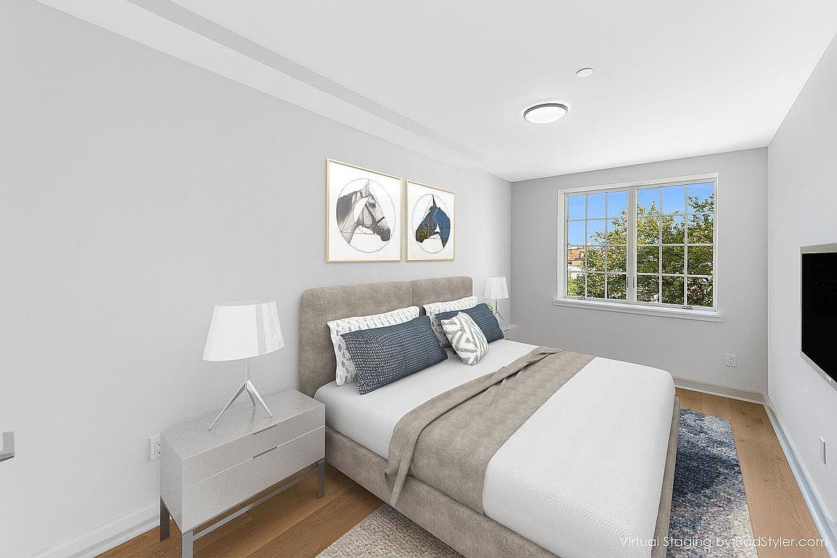 2323 30th Rd #4C - Photo 2 of 5