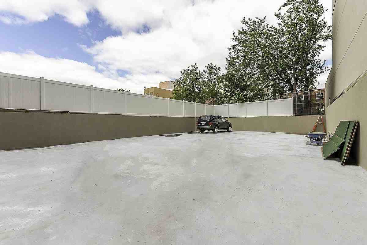 2323 30th Rd #4C - Photo 5 of 5