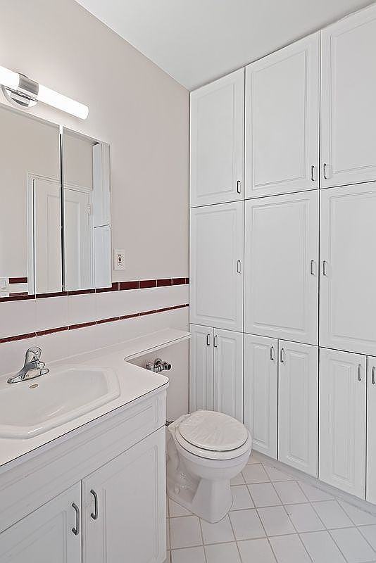 2540 31st Ave #4K - Photo 5 of 21