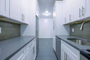 featured image of 2540 31st Ave #2H