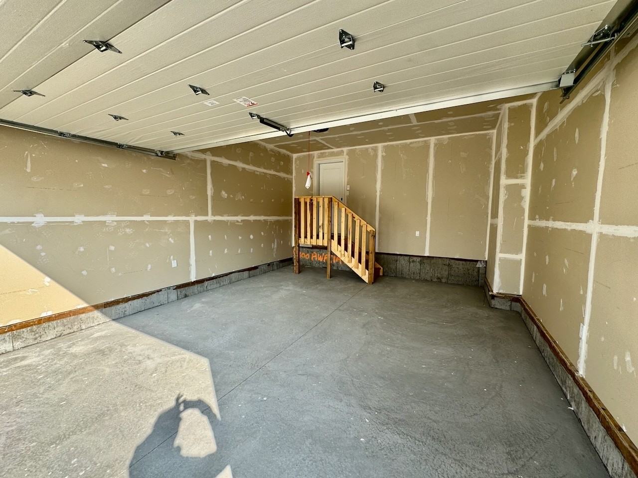 126 Awentia Dr - Photo 4 of 33