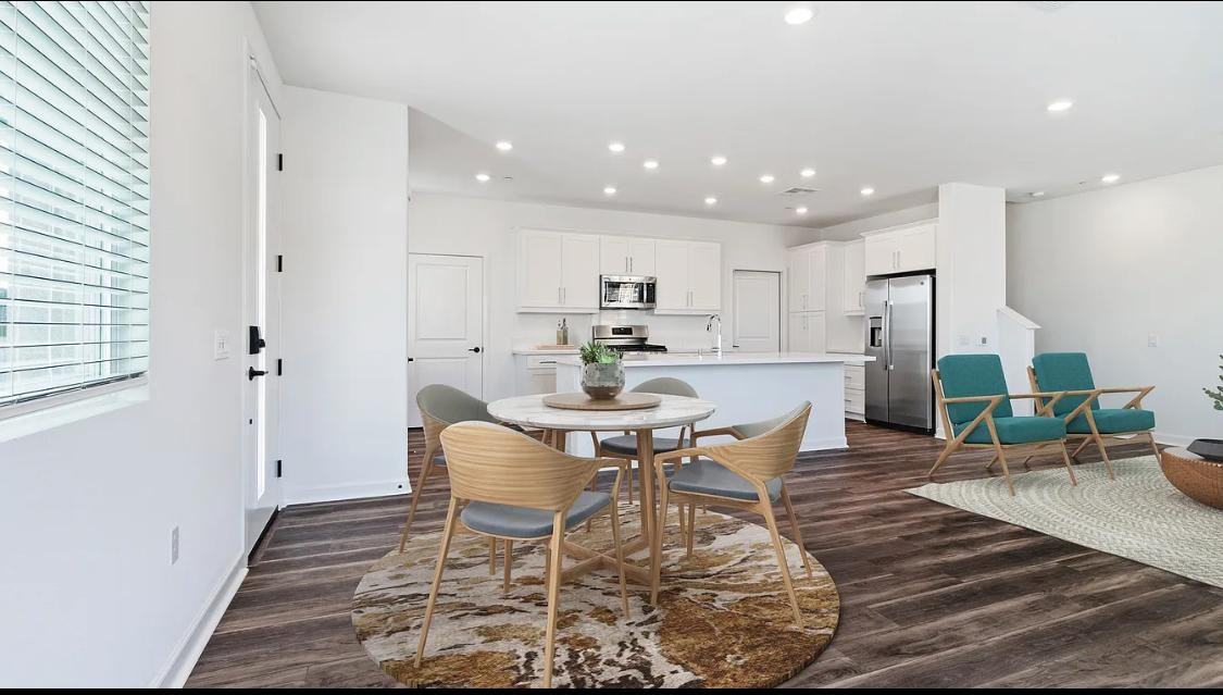 8270 Merge Ave - Photo 4 of 5