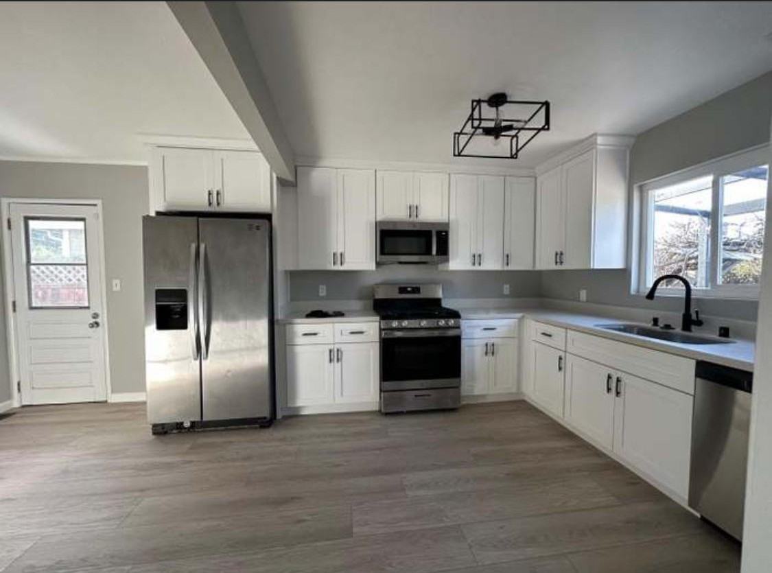 1615 York Ave - Photo 4 of 4