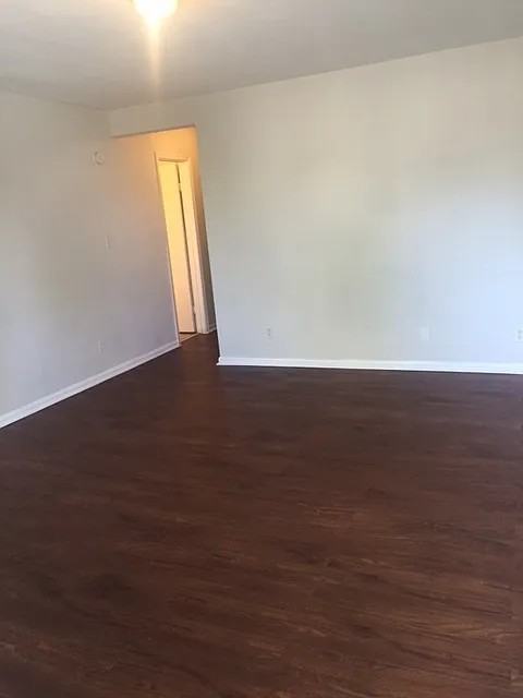 715 Easy St - Photo 2 of 7