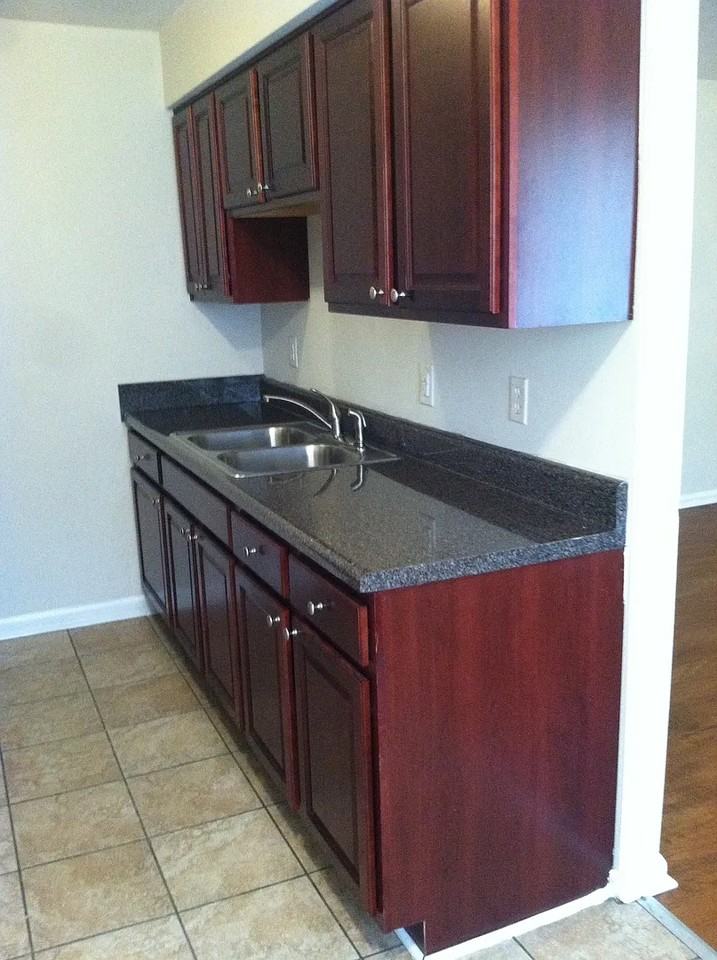 715 Easy St - Photo 3 of 7