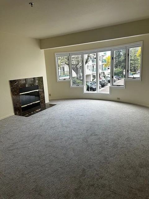 345 Sheridan Ave - Photo 6 of 9