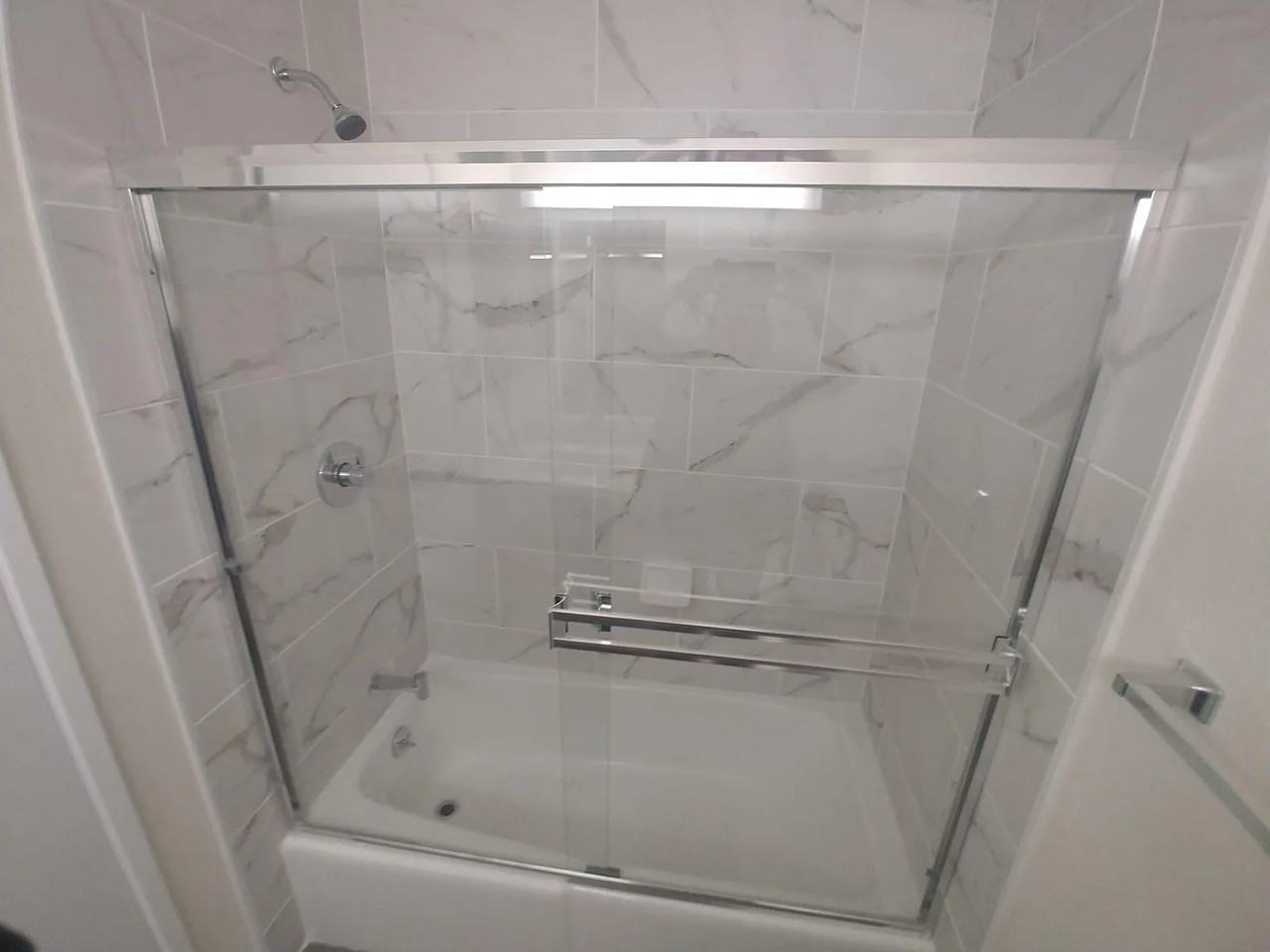 345 Sheridan Ave - Photo 7 of 9