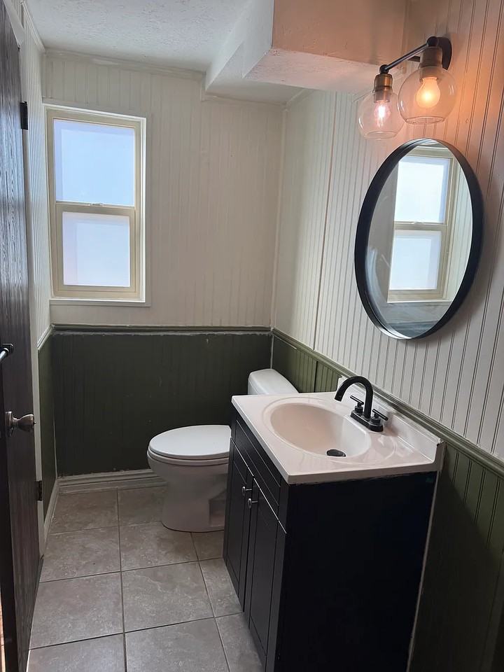 1012 E Sego Lily Dr - Photo 6 of 9