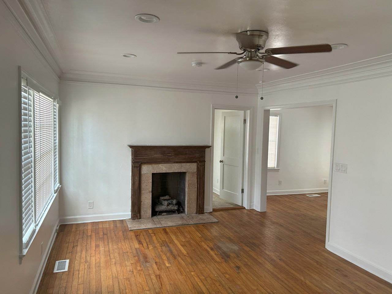 2382 Elm Dr - Photo 4 of 12