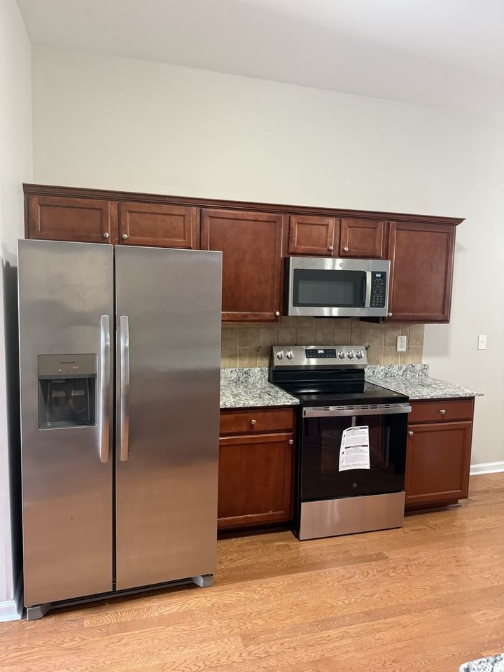 183 Green Bridge Ct #NA - Photo 7 of 28