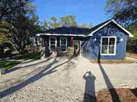 featured image of 1569 Comfort #NA