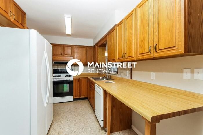 1021 Coronado Dr - Photo 7 of 16