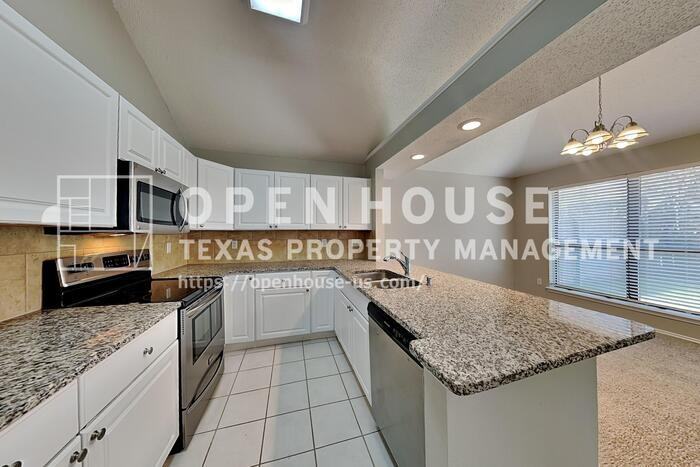 6913 Tudor Dr - Photo 6 of 21