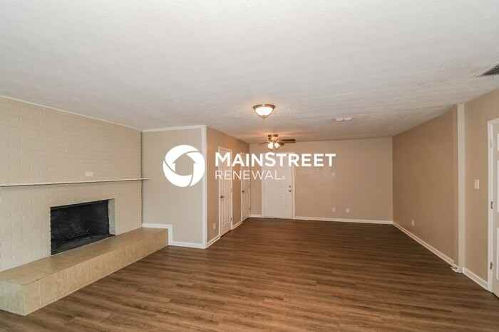 7147 Eudine Dr N - Photo 5 of 16