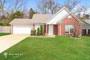 featured image of 465 Oakland Hills Dr